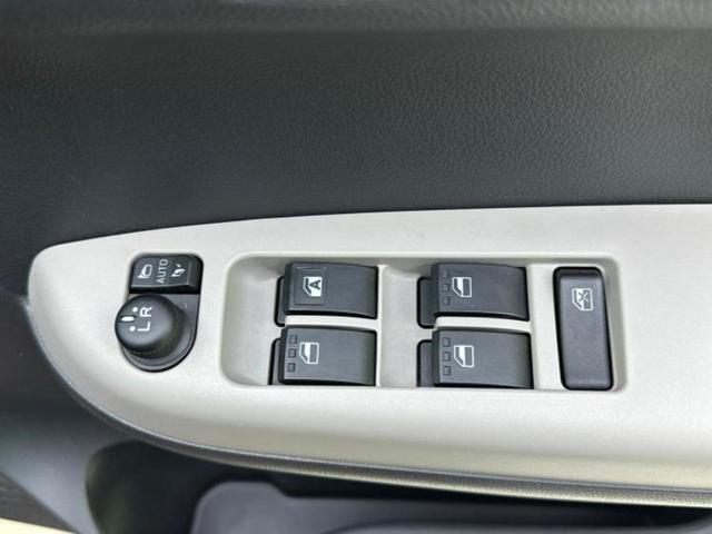 パッソ モーダ 新品タイヤ/保証書/純正 SDナビ/ヘッドランプ HID/Bluetooth接続/EBD付ABS/横滑り防止装置/アイドリングストップ/ワンセグTV/DVD/エアバッグ 運転席/エアバッグ 助手席(25枚目)