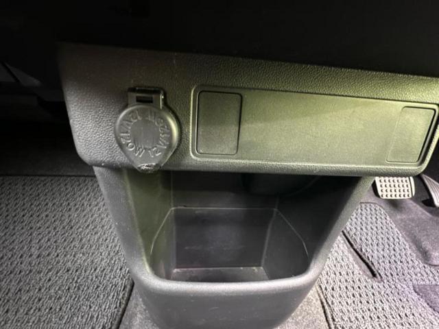 パッソ モーダ 新品タイヤ/保証書/純正 SDナビ/ヘッドランプ HID/Bluetooth接続/EBD付ABS/横滑り防止装置/アイドリングストップ/ワンセグTV/DVD/エアバッグ 運転席/エアバッグ 助手席(36枚目)