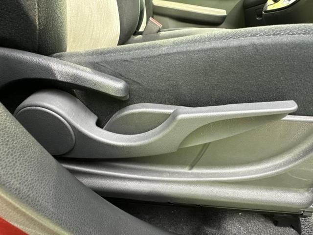 パッソ モーダ 新品タイヤ/保証書/純正 SDナビ/ヘッドランプ HID/Bluetooth接続/EBD付ABS/横滑り防止装置/アイドリングストップ/ワンセグTV/DVD/エアバッグ 運転席/エアバッグ 助手席(38枚目)