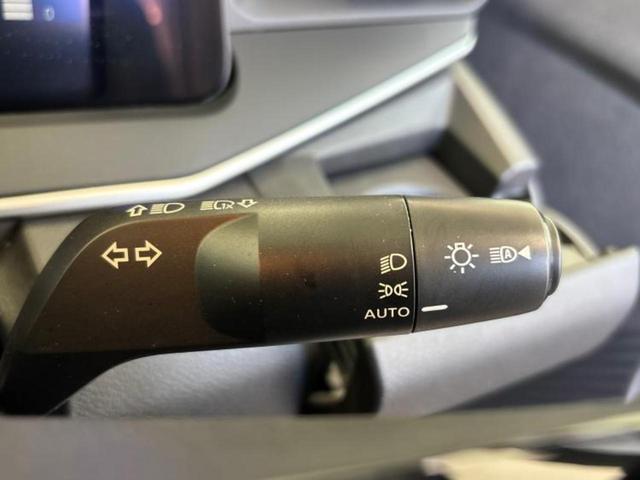 ノート Ｘ　社外　ＳＤナビ／衝突安全装置／車線逸脱防止支援システム／Ｂｌｕｅｔｏｏｔｈ接続／ＥＴＣ／ＥＢＤ付ＡＢＳ／横滑り防止装置／アイドリングストップ／バックモニター／フルセグＴＶ／ＤＶＤ／エアバッグ　運転席（15枚目）