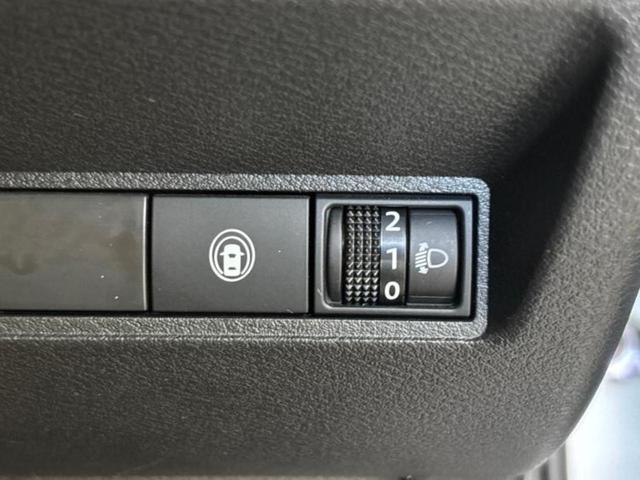 ノート Ｘ　社外　ＳＤナビ／衝突安全装置／車線逸脱防止支援システム／Ｂｌｕｅｔｏｏｔｈ接続／ＥＴＣ／ＥＢＤ付ＡＢＳ／横滑り防止装置／アイドリングストップ／バックモニター／フルセグＴＶ／ＤＶＤ／エアバッグ　運転席（26枚目）
