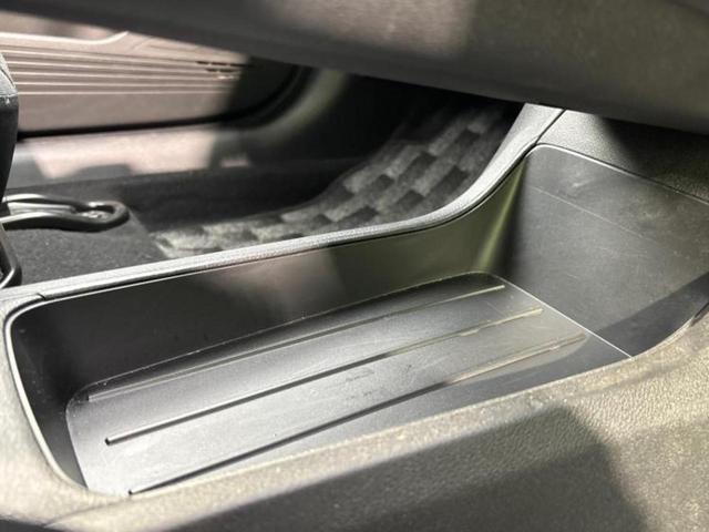ノート Ｘ　社外　ＳＤナビ／衝突安全装置／車線逸脱防止支援システム／Ｂｌｕｅｔｏｏｔｈ接続／ＥＴＣ／ＥＢＤ付ＡＢＳ／横滑り防止装置／アイドリングストップ／バックモニター／フルセグＴＶ／ＤＶＤ／エアバッグ　運転席（33枚目）