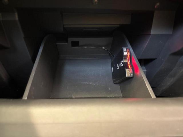 ノート Ｘ　社外　ＳＤナビ／衝突安全装置／車線逸脱防止支援システム／Ｂｌｕｅｔｏｏｔｈ接続／ＥＴＣ／ＥＢＤ付ＡＢＳ／横滑り防止装置／アイドリングストップ／バックモニター／フルセグＴＶ／ＤＶＤ／エアバッグ　運転席（39枚目）