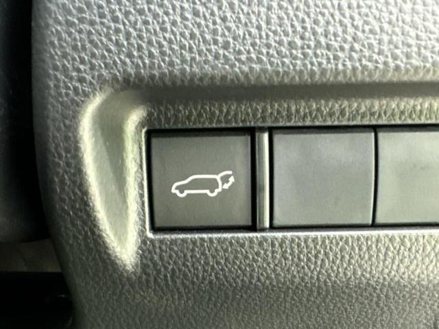 ハリアー Ｚ　ＪＢＬ／保証書／純正　ＳＤナビ／デジタルインナーミラー／衝突安全装置／シートヒーター　前席／パノラミックビューモニター／車線逸脱防止支援システム／シート　ハーフレザー／電動バックドア　全周囲カメラ（28枚目）