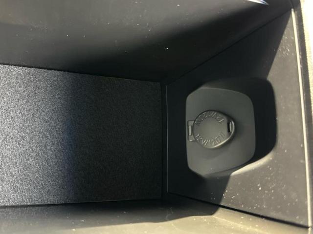 ハリアー Ｚ　ＪＢＬ／保証書／純正　ＳＤナビ／デジタルインナーミラー／衝突安全装置／シートヒーター　前席／パノラミックビューモニター／車線逸脱防止支援システム／シート　ハーフレザー／電動バックドア　全周囲カメラ（34枚目）