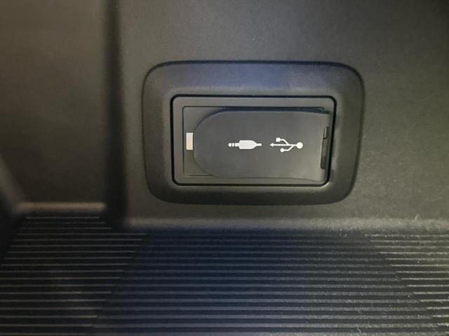 ハリアー Ｚ　ＪＢＬ／保証書／純正　ＳＤナビ／デジタルインナーミラー／衝突安全装置／シートヒーター　前席／パノラミックビューモニター／車線逸脱防止支援システム／シート　ハーフレザー／電動バックドア　全周囲カメラ（41枚目）