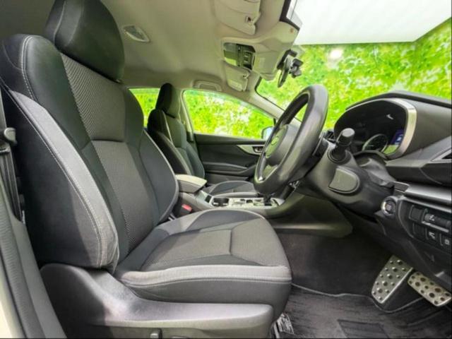 インプレッサスポーツ １．６ｉ－Ｓアイサイト　新品タイヤ／保証書／純正　ＳＤナビ／衝突安全装置／車線逸脱防止支援システム／ヘッドランプ　ＬＥＤ／ＥＴＣ／ＥＢＤ付ＡＢＳ／横滑り防止装置／アイドリングストップ／クルーズコントロール／フルセグＴＶ（5枚目）