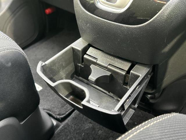 セレナ ハイウェイスターHVアドバンスドセーフティパッケ 純正 8インチ SDナビ/衝突安全装置/両側電動スライドドア/全方位モニター/車線逸脱防止支援システム/ヘッドランプ HID/EBD付ABS/横滑り防止装置/アイドリングストップ/フロントモニター(38枚目)