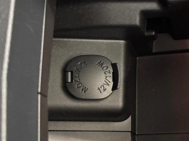 インプレッサスポーツ ４ＷＤ２．０ｉアイサイト　新品タイヤ／保証書／社外　ＳＤナビ／衝突安全装置／車線逸脱防止支援システム／ドライブレコーダー　社外／ヘッドランプ　ＨＩＤ／Ｂｌｕｅｔｏｏｔｈ接続／ＥＴＣ／ＥＢＤ付ＡＢＳ／横滑り防止装置　バックカメラ（28枚目）