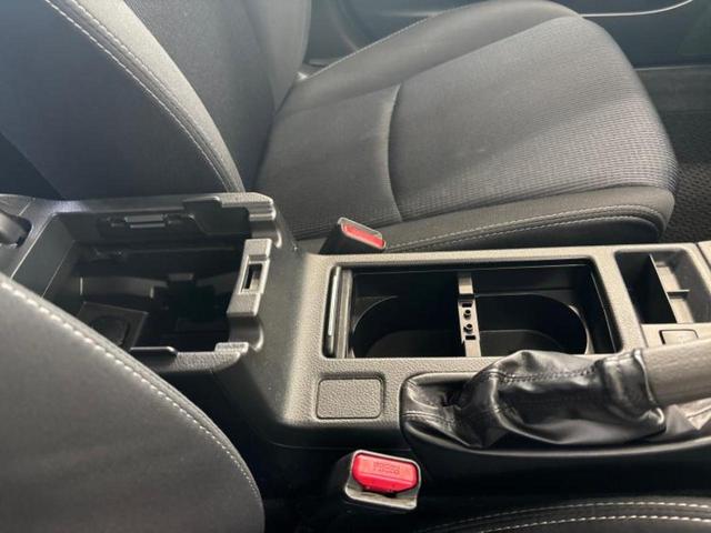 インプレッサスポーツ ４ＷＤ２．０ｉアイサイト　新品タイヤ／保証書／社外　ＳＤナビ／衝突安全装置／車線逸脱防止支援システム／ドライブレコーダー　社外／ヘッドランプ　ＨＩＤ／Ｂｌｕｅｔｏｏｔｈ接続／ＥＴＣ／ＥＢＤ付ＡＢＳ／横滑り防止装置　バックカメラ（31枚目）