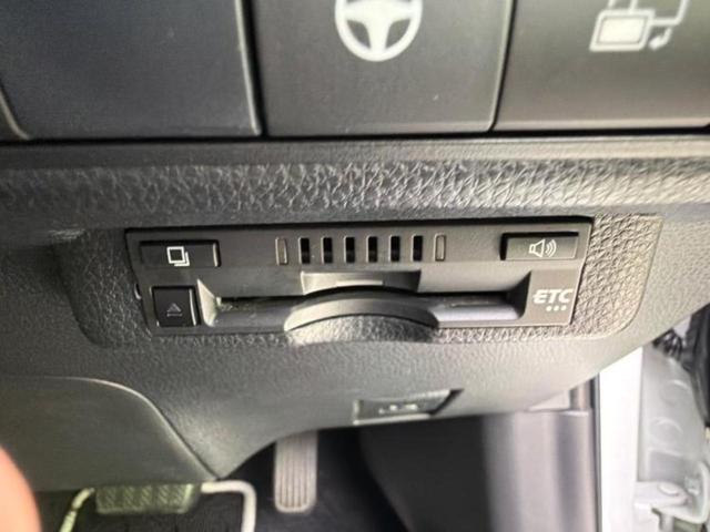 カローラツーリング ハイブリッドダブルバイビー 保証書/ディスプレイオーディオ+ナビ9インチ/トヨタセーフティセンス/車線逸脱防止支援システム/ヘッドランプ LED/ETC/EBD付ABS/横滑り防止装置/アイドリングストップ 衝突被害軽減システム(25枚目)