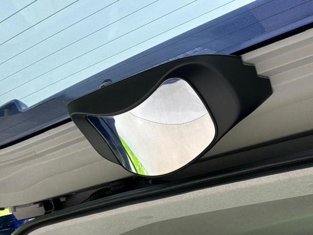 WECARSでは各商談席に大型モニターをご用意しております!見やすい大画面でゆったりと全国の在庫をご覧いただけます!是非ご来店お待ちしております!