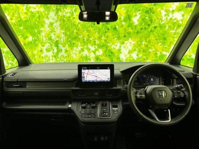 ステップワゴン eHEVスパーダ 保証書/純正 9インチ SDナビ/衝突安全装置/両側電動スライドドア/シートヒーター/車線逸脱防止支援システム/シート ハーフレザー/電動バックドア/ヘッドランプ LED/EBD付ABS ワンオーナー(4枚目)