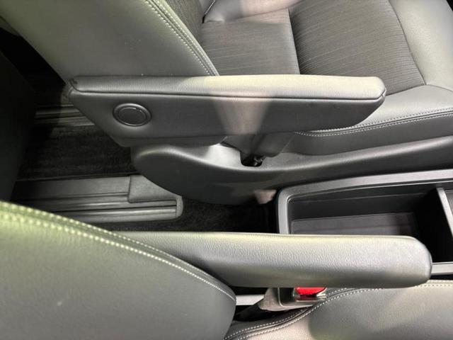 ステップワゴン eHEVスパーダ 保証書/純正 9インチ SDナビ/衝突安全装置/両側電動スライドドア/シートヒーター/車線逸脱防止支援システム/シート ハーフレザー/電動バックドア/ヘッドランプ LED/EBD付ABS ワンオーナー(32枚目)