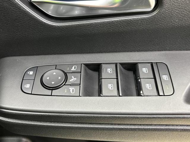 セレナ ハイウェイスターV 純正 SDナビ/インテリジェントルームミラー/衝突安全装置/両側電動スライドドア/アラウンドビューモニター/車線逸脱防止支援システム/シート ハーフレザー/プロパイロット/ヘッドランプ LED 禁煙車(30枚目)