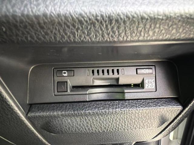 エスクァイア Ｇｉブラックテーラード　エアロ／純正　１０インチ　ＳＤナビ／フリップダウンモニター／衝突安全装置／両側電動スライドドア／シートヒーター／車線逸脱防止支援システム／シート　合皮／ヘッドランプ　ＬＥＤ／ＥＴＣ／ＥＢＤ付ＡＢＳ（26枚目）