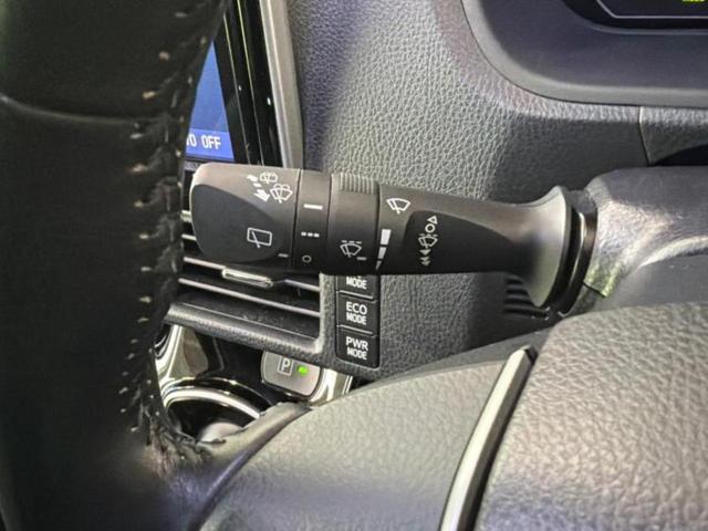 ノア ハイブリッドＳｉダブルバイビー２　新品タイヤ／純正　９インチ　ＳＤナビ／デジタルインナーミラー／衝突安全装置／両側電動スライドドア／シートヒーター／車線逸脱防止支援システム／シート　ハーフレザー／ヘッドランプ　ＬＥＤ／ＥＴＣ　記録簿（16枚目）