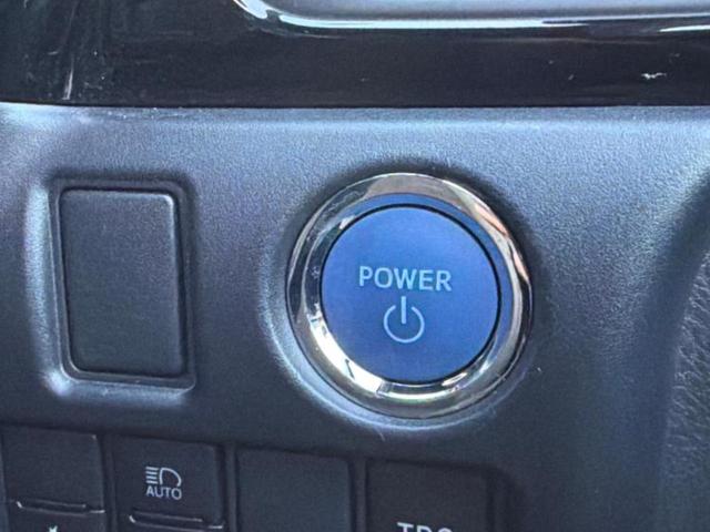 ノア ハイブリッドＳｉダブルバイビー２　新品タイヤ／純正　９インチ　ＳＤナビ／デジタルインナーミラー／衝突安全装置／両側電動スライドドア／シートヒーター／車線逸脱防止支援システム／シート　ハーフレザー／ヘッドランプ　ＬＥＤ／ＥＴＣ　記録簿（27枚目）