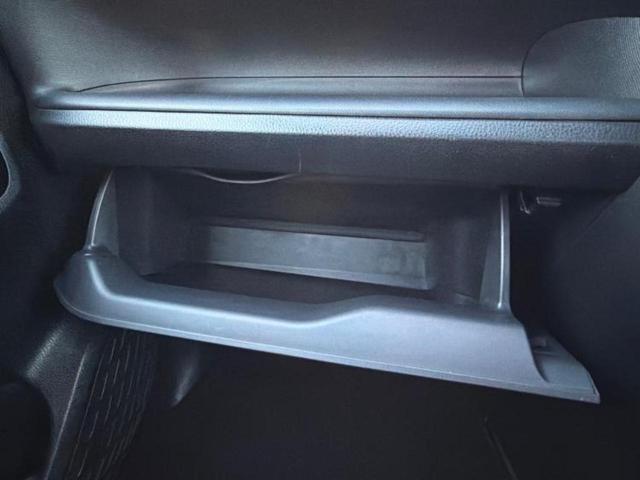 ノア ハイブリッドＳｉダブルバイビー２　新品タイヤ／純正　９インチ　ＳＤナビ／デジタルインナーミラー／衝突安全装置／両側電動スライドドア／シートヒーター／車線逸脱防止支援システム／シート　ハーフレザー／ヘッドランプ　ＬＥＤ／ＥＴＣ　記録簿（39枚目）