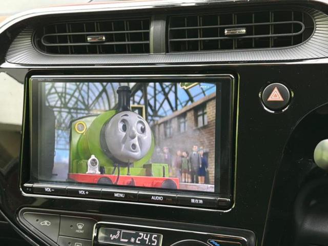 アクア Ｓ　保証書／純正　９インチ　ＳＤナビ／ＥＴＣ／ＥＢＤ付ＡＢＳ／横滑り防止装置／アイドリングストップ／フルセグＴＶ／エアバッグ　運転席／エアバッグ　助手席／パワーウインドウ／キーレスエントリー　ワンオーナー（12枚目）