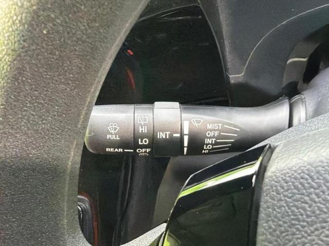 アクア Ｓ　保証書／純正　９インチ　ＳＤナビ／ＥＴＣ／ＥＢＤ付ＡＢＳ／横滑り防止装置／アイドリングストップ／フルセグＴＶ／エアバッグ　運転席／エアバッグ　助手席／パワーウインドウ／キーレスエントリー　ワンオーナー（16枚目）