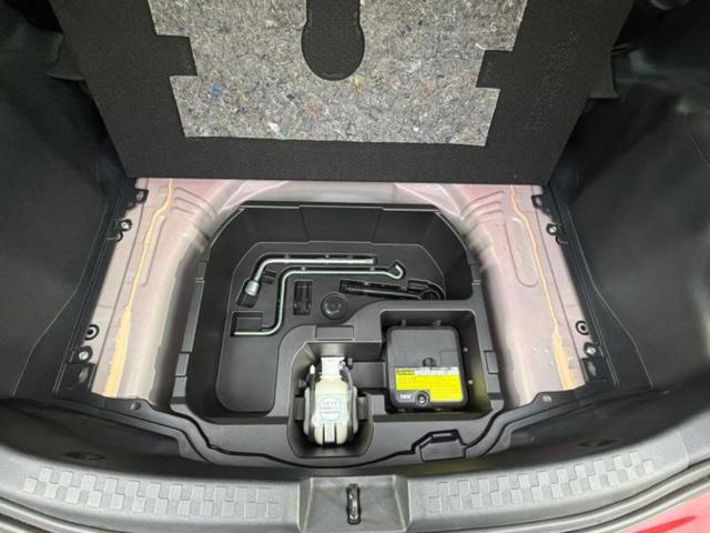 アクア Ｓ　保証書／純正　９インチ　ＳＤナビ／ＥＴＣ／ＥＢＤ付ＡＢＳ／横滑り防止装置／アイドリングストップ／フルセグＴＶ／エアバッグ　運転席／エアバッグ　助手席／パワーウインドウ／キーレスエントリー　ワンオーナー（24枚目）