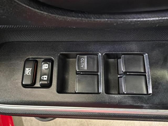 アクア Ｓ　保証書／純正　９インチ　ＳＤナビ／ＥＴＣ／ＥＢＤ付ＡＢＳ／横滑り防止装置／アイドリングストップ／フルセグＴＶ／エアバッグ　運転席／エアバッグ　助手席／パワーウインドウ／キーレスエントリー　ワンオーナー（29枚目）