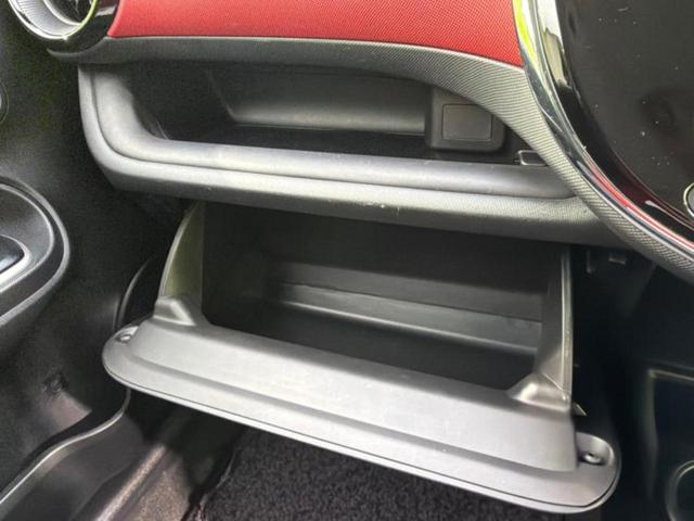 アクア Ｓ　保証書／純正　９インチ　ＳＤナビ／ＥＴＣ／ＥＢＤ付ＡＢＳ／横滑り防止装置／アイドリングストップ／フルセグＴＶ／エアバッグ　運転席／エアバッグ　助手席／パワーウインドウ／キーレスエントリー　ワンオーナー（34枚目）