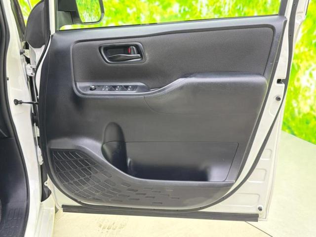 ノア ハイブリッドＸ　新品タイヤ／保証書／純正　１０インチ　ＳＤナビ／フリップダウンモニター　純正　１０．２インチ／電動スライドドア／ヘッドランプ　ＨＩＤ／ＥＴＣ／ＥＢＤ付ＡＢＳ／横滑り防止装置　後席モニター　ワンオーナー（21枚目）