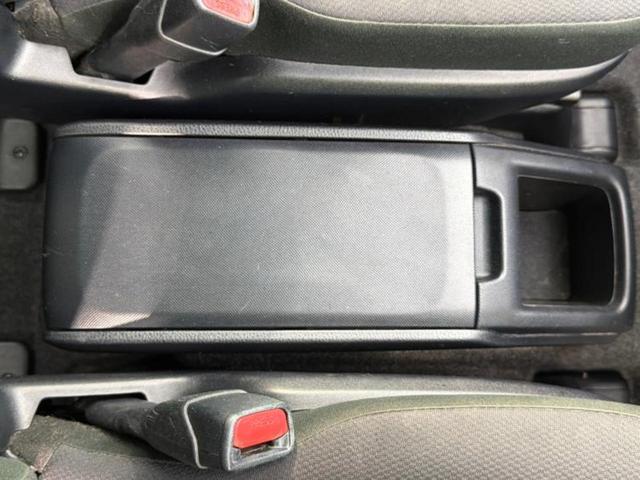 ノア ハイブリッドＸ　新品タイヤ／保証書／純正　１０インチ　ＳＤナビ／フリップダウンモニター　純正　１０．２インチ／電動スライドドア／ヘッドランプ　ＨＩＤ／ＥＴＣ／ＥＢＤ付ＡＢＳ／横滑り防止装置　後席モニター　ワンオーナー（34枚目）