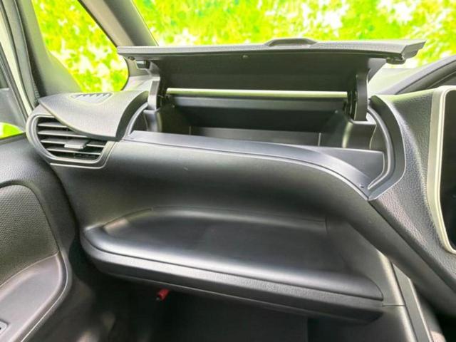 ノア ハイブリッドＸ　新品タイヤ／保証書／純正　１０インチ　ＳＤナビ／フリップダウンモニター　純正　１０．２インチ／電動スライドドア／ヘッドランプ　ＨＩＤ／ＥＴＣ／ＥＢＤ付ＡＢＳ／横滑り防止装置　後席モニター　ワンオーナー（41枚目）