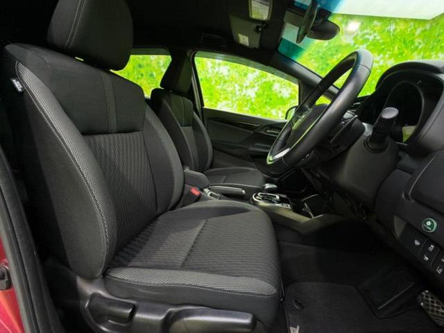 フィットハイブリッド ハイブリッド・Sホンダセンシング 新品タイヤ/純正エアロ/純正 SDナビ/ヘッドランプ LED/ETC/EBD付ABS/横滑り防止装置/アイドリングストップ/フルセグTV/エアバッグ 運転席/エアバッグ 助手席/エアバッグ サイド(5枚目)