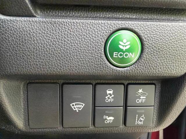 フィットハイブリッド ハイブリッド・Sホンダセンシング 新品タイヤ/純正エアロ/純正 SDナビ/ヘッドランプ LED/ETC/EBD付ABS/横滑り防止装置/アイドリングストップ/フルセグTV/エアバッグ 運転席/エアバッグ 助手席/エアバッグ サイド(27枚目)