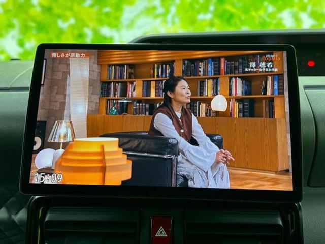 タント カスタムRSセレクション 保証書/社外 9インチ SDナビ/衝突安全装置/両側電動スライドドア/シートヒーター 前席/車線逸脱防止支援システム/シート ハーフレザー/ヘッドランプ LED/Bluetooth接続/ETC(12枚目)