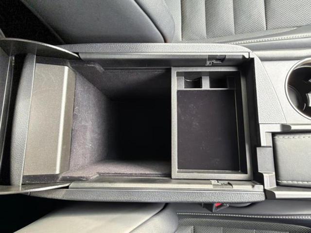 NX NX300h Fスポーツ サンルーフ/保証書/純正 SDナビ/プリクラッシュセーフティ/エアーシート 前席/パノラミックビューモニター/シート フルレザー/ヘッドランプ LED/Bluetooth接続/ETC2.0 革シート(33枚目)