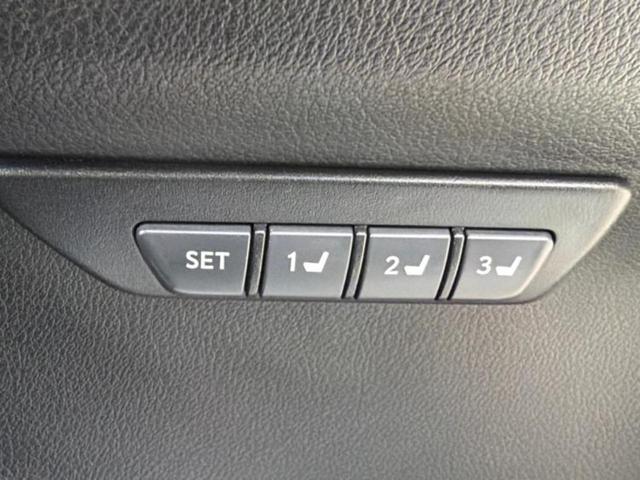 NX NX300h Fスポーツ サンルーフ/保証書/純正 SDナビ/プリクラッシュセーフティ/エアーシート 前席/パノラミックビューモニター/シート フルレザー/ヘッドランプ LED/Bluetooth接続/ETC2.0 革シート(40枚目)