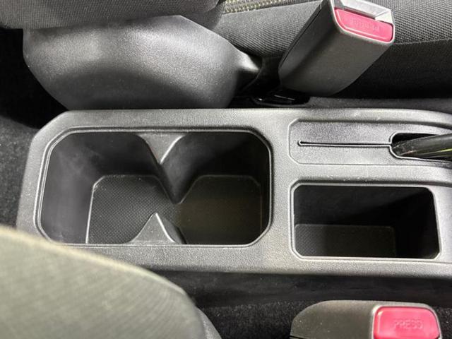 ジムニー 4WD XC 保証書/純正 8インチ SDナビ/シートヒーター/車線逸脱防止支援システム/ヘッドランプ LED/ETC/ABS/横滑り防止装置/フルセグTV/エアバッグ 運転席/エアバッグ 助手席 ワンオーナー(30枚目)