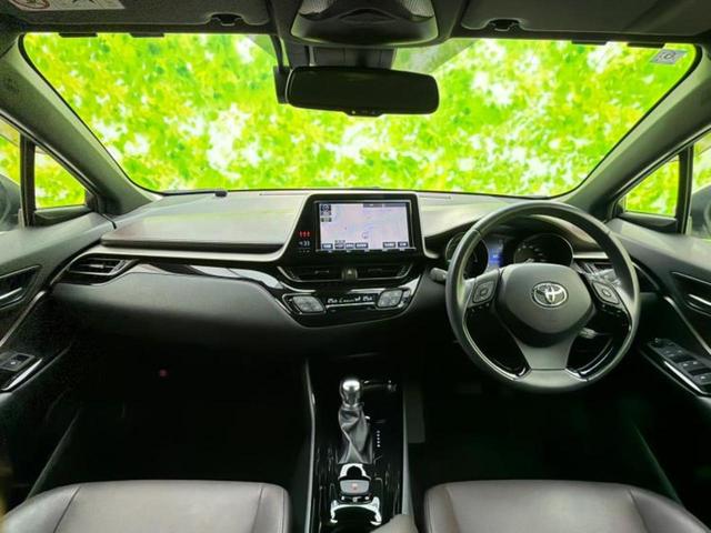 Ｃ－ＨＲ Ｇ　新品タイヤ／保証書／純正　９インチ　ナビ／衝突安全装置／シートヒーター／車線逸脱防止支援システム／シート　ハーフレザー／ヘッドランプ　ＬＥＤ／ＥＴＣ／ＥＢＤ付ＡＢＳ／横滑り防止装置　ＬＥＤヘッドランプ（4枚目）