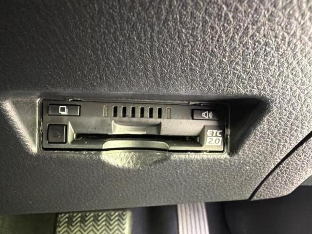 Ｃ－ＨＲ Ｇ　新品タイヤ／保証書／純正　９インチ　ナビ／衝突安全装置／シートヒーター／車線逸脱防止支援システム／シート　ハーフレザー／ヘッドランプ　ＬＥＤ／ＥＴＣ／ＥＢＤ付ＡＢＳ／横滑り防止装置　ＬＥＤヘッドランプ（18枚目）