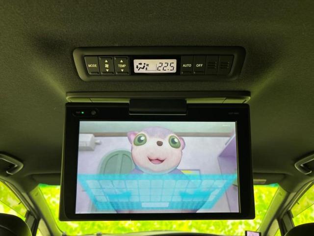 エスティマハイブリッド 4WDアエラスプレミアムG 保証書/純正 10インチ SDナビ/フリップダウンモニター/衝突安全装置/両側電動スライドドア/シートヒーター/車線逸脱防止支援システム/シート ハーフレザー/電動バックドア/ヘッドランプ LED(9枚目)