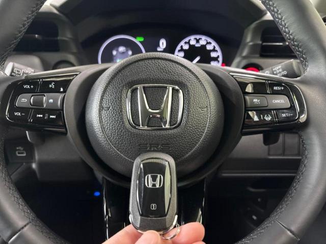 ヴェゼル eHEV X 保証書/ディスプレイオーディオ/衝突安全装置/車線逸脱防止支援システム/ヘッドランプ LED/ETC/EBD付ABS/横滑り防止装置/アイドリングストップ/クルーズコントロール/フルセグTV 禁煙車(12枚目)