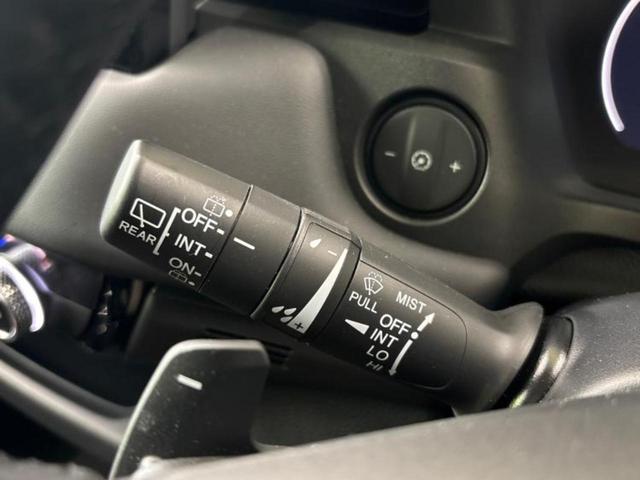 ヴェゼル eHEV X 保証書/ディスプレイオーディオ/衝突安全装置/車線逸脱防止支援システム/ヘッドランプ LED/ETC/EBD付ABS/横滑り防止装置/アイドリングストップ/クルーズコントロール/フルセグTV 禁煙車(14枚目)