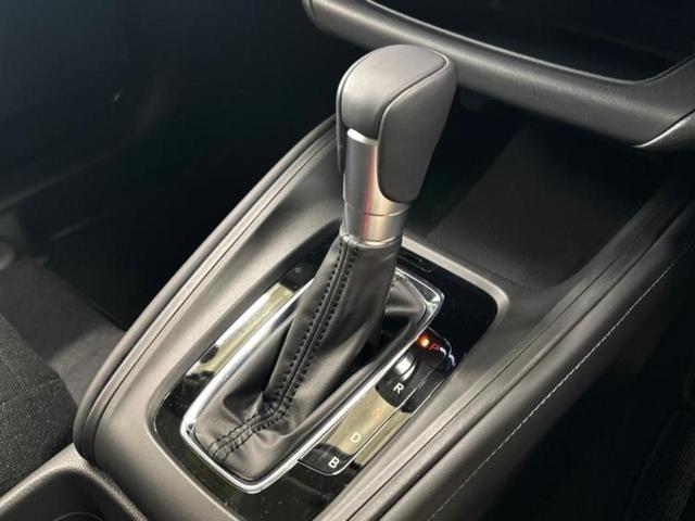 ヴェゼル eHEV X 保証書/ディスプレイオーディオ/衝突安全装置/車線逸脱防止支援システム/ヘッドランプ LED/ETC/EBD付ABS/横滑り防止装置/アイドリングストップ/クルーズコントロール/フルセグTV 禁煙車(15枚目)