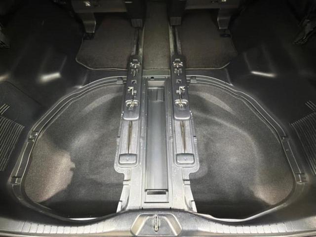 アルファード S Cパッケージ 新品タイヤ/サンルーフ/保証書/純正 10インチ SDナビ/フリップダウンモニター/両側電動スライドドア/シート フルレザー/電動バックドア/ヘッドランプ LED/ETC/EBD付ABS 革シート(25枚目)