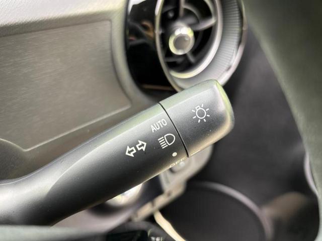 アクア Sスタイルブラック 新品タイヤ/保証書/純正 SDナビ/衝突安全装置/車線逸脱防止支援システム/ヘッドランプ LED/Bluetooth接続/ETC/EBD付ABS/横滑り防止装置/アイドリングストップ/フルセグTV(16枚目)