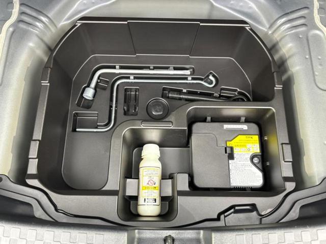 アクア Sスタイルブラック 新品タイヤ/保証書/純正 SDナビ/衝突安全装置/車線逸脱防止支援システム/ヘッドランプ LED/Bluetooth接続/ETC/EBD付ABS/横滑り防止装置/アイドリングストップ/フルセグTV(24枚目)