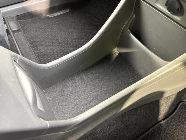 プリウスα Ｓチューンブラック　保証書／純正　ＳＤナビ／パーキングアシスト　バックガイド／Ｂｌｕｅｔｏｏｔｈ接続／ＥＴＣ／ＥＢＤ付ＡＢＳ／横滑り防止装置／アイドリングストップ／バックモニター／フルセグＴＶ　バックカメラ　盗難防止装置（33枚目）