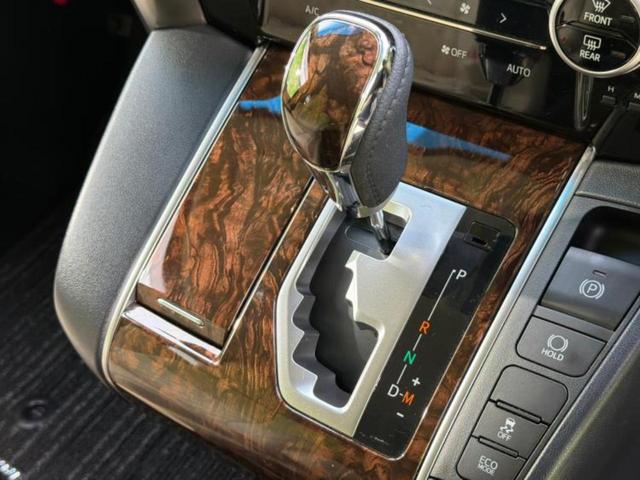 ヴェルファイア Ｘ　新品タイヤ／保証書／純正　８インチ　ＳＤナビ／フリップダウンモニター／両側電動スライドドア／ヘッドランプ　ＬＥＤ／ＥＴＣ／ＥＢＤ付ＡＢＳ／横滑り防止装置／フルセグＴＶ／エアバッグ　運転席　後席モニター（18枚目）