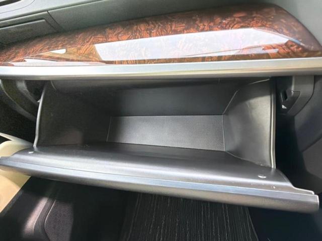 ヴェルファイア Ｘ　新品タイヤ／保証書／純正　８インチ　ＳＤナビ／フリップダウンモニター／両側電動スライドドア／ヘッドランプ　ＬＥＤ／ＥＴＣ／ＥＢＤ付ＡＢＳ／横滑り防止装置／フルセグＴＶ／エアバッグ　運転席　後席モニター（41枚目）