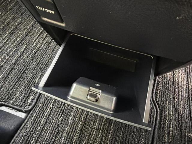 ヴェルファイア Ｘ　新品タイヤ／保証書／純正　８インチ　ＳＤナビ／フリップダウンモニター／両側電動スライドドア／ヘッドランプ　ＬＥＤ／ＥＴＣ／ＥＢＤ付ＡＢＳ／横滑り防止装置／フルセグＴＶ／エアバッグ　運転席　後席モニター（44枚目）